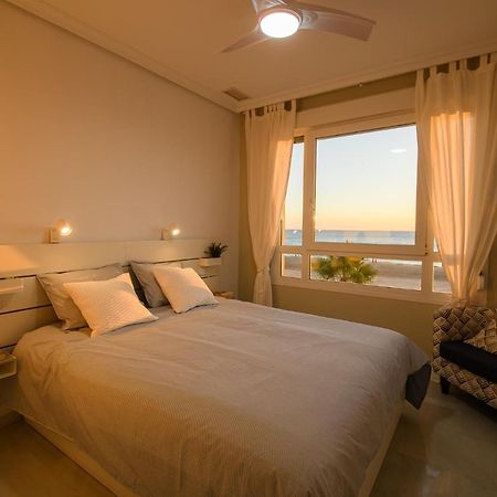 Preciado Apartamento Con Vistas Frontales Al Mar كاديز المظهر الخارجي الصورة