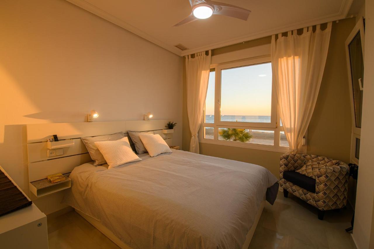 Preciado Apartamento Con Vistas Frontales Al Mar كاديز المظهر الخارجي الصورة